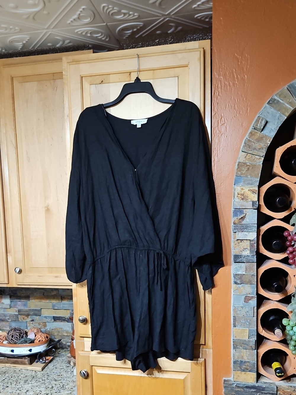 Umgee Black Linen Blend 3/4 Sleeve V-Neck Romper